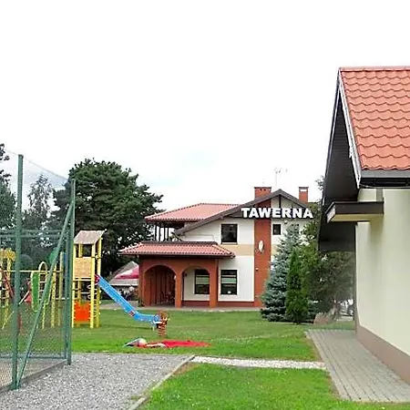 Tawerna-stawiska Feriested Garbatka-Letnisko