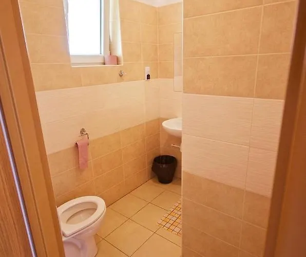 Tawerna-stawiska Θέρετρο Garbatka-Letnisko