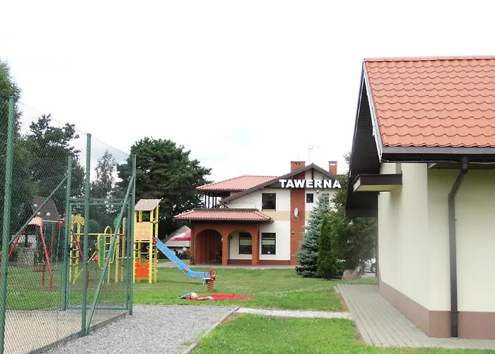 Tawerna-stawiska * Garbatka-Letnisko