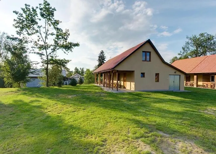 Tawerna-stawiska * Garbatka-Letnisko