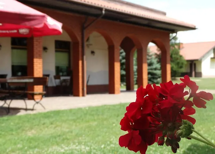 Tawerna-stawiska Θέρετρο Garbatka-Letnisko