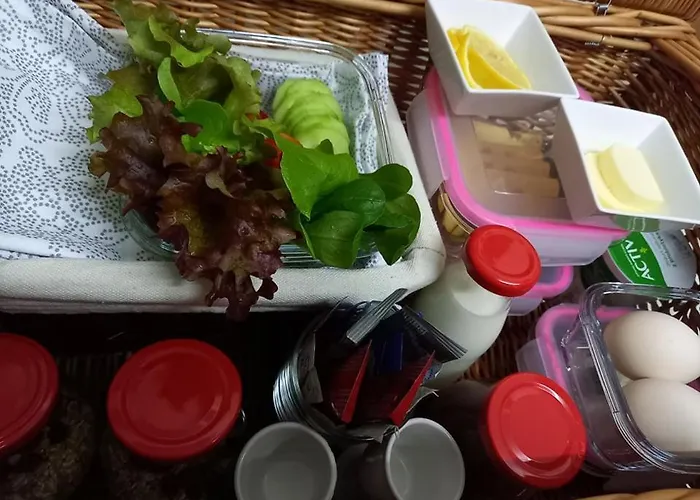 Tawerna-stawiska * Garbatka-Letnisko